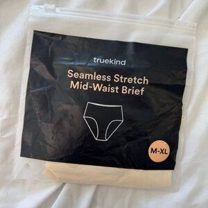 Truekind Seamless Stretch Mid-Waist Brief